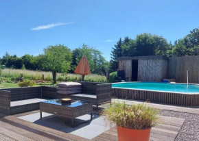 Spacious villa with private pool in Ohey, 200 m², tranquil.